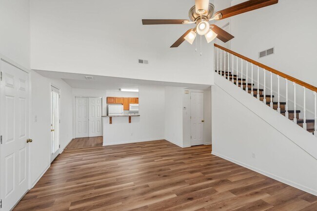 Foto del edificio - 5000-5002 Carrie Ridge Dr.