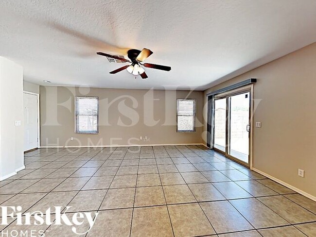 Building Photo - 2050 W Hayden Peak Dr