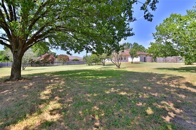 Building Photo - 405 Calico Bush Ln
