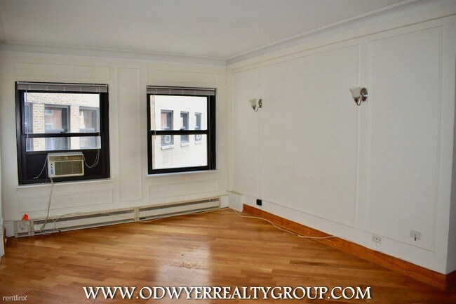 Building Photo - 1 br, 1 bath  - 1400 N Lake Shore Dr Apt 19M