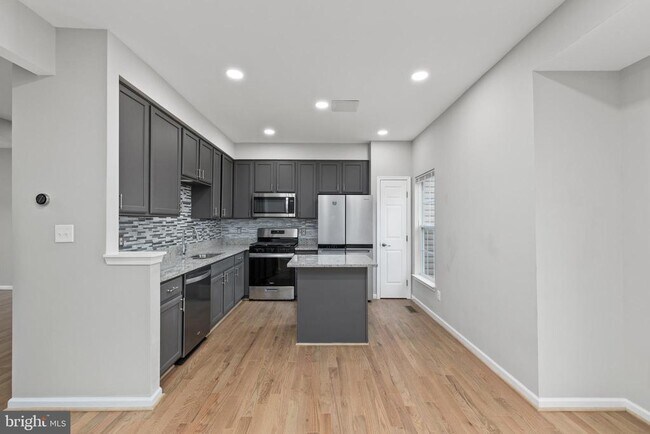 Building Photo - 14405 Hulfish Way