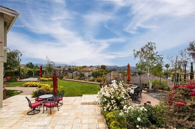 Building Photo - 6440 E Hollyoak Ridge