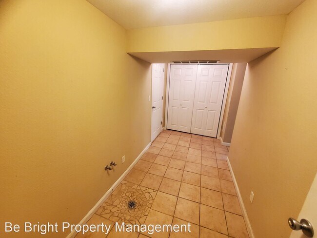 Building Photo - 3 br, 3 bath House - 1721 Dunklin