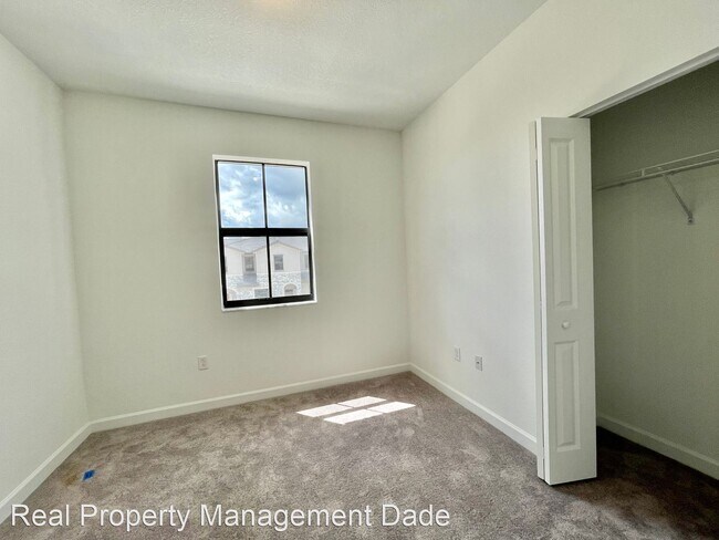 Building Photo - 3 br, 2.5 bath House - 14761 SW 181 Ter