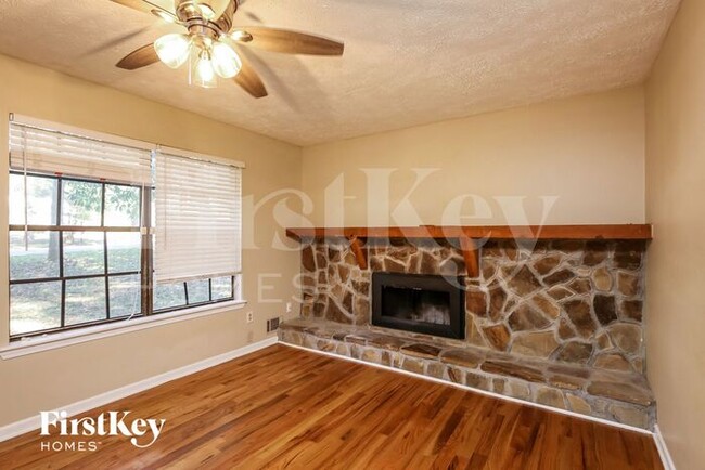 Foto del edificio - 2884 Sawgrass Trail SW