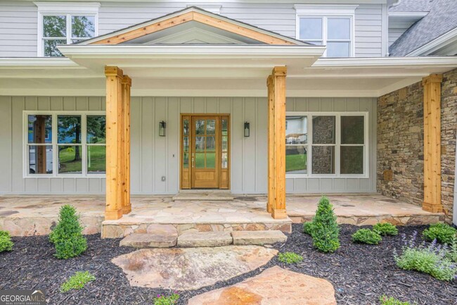 Building Photo - 2555 Chattahoochee Ln
