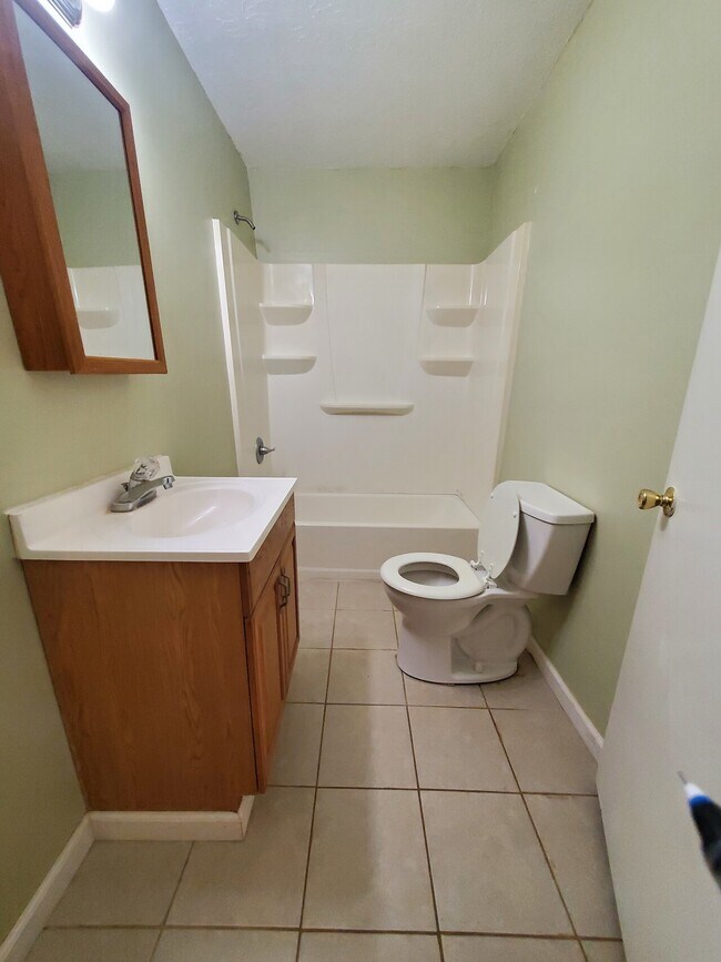 Foto del edificio - 2235 Mineral Springs Rd