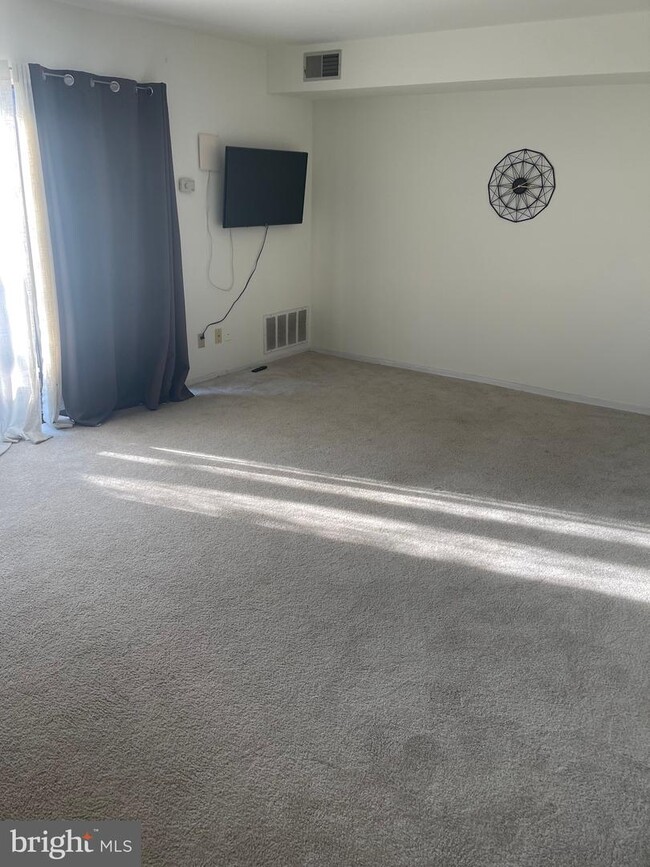 Foto del edificio - 2404 Aspen Cir