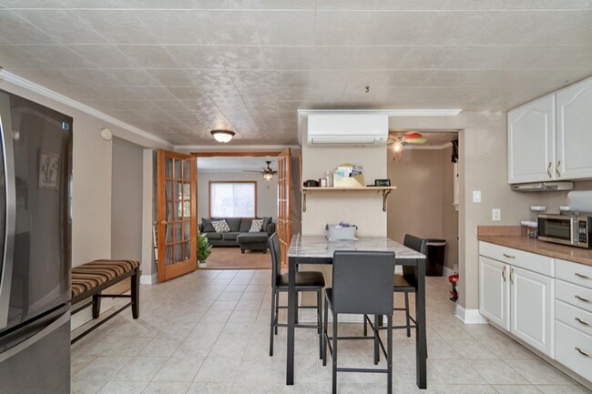 Foto del edificio - 409 Beach Rd