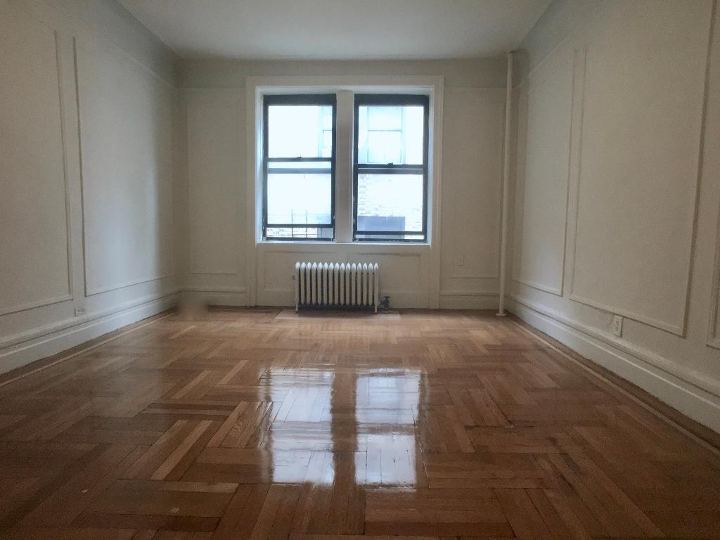 Foto principal - 652 W 163rd St