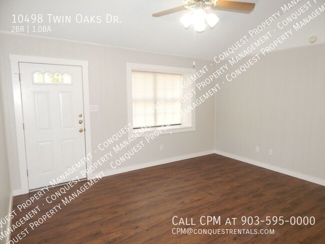 Building Photo - 10498 Twin Oaks Dr