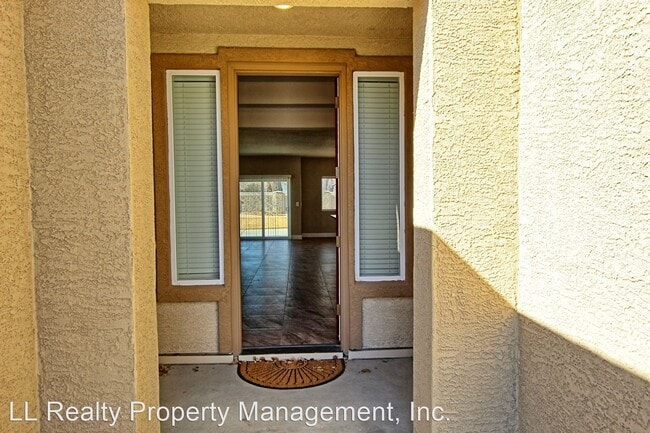 Building Photo - 3 br, 2 bath House - 660 White Eagle Lane