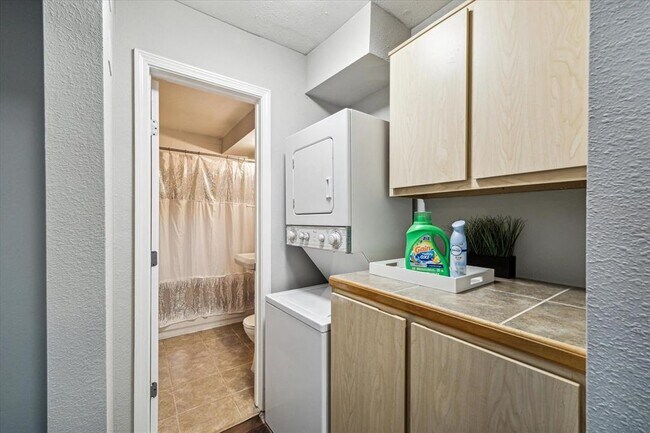 Photo - 1225 W 25th St Apartment