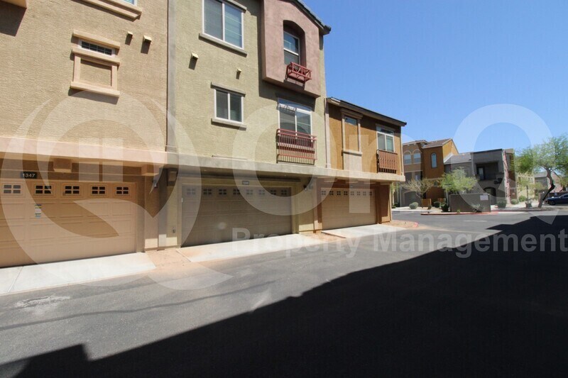 Building Photo - 2150 W Alameda Rd