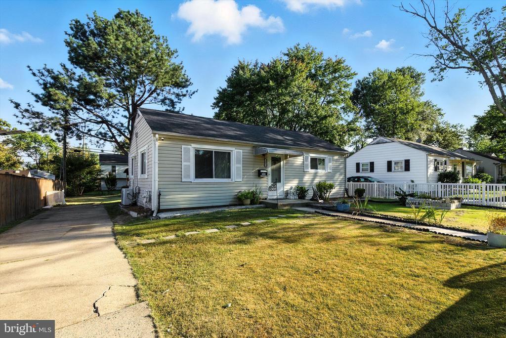 Foto principal - 1002 Marton St