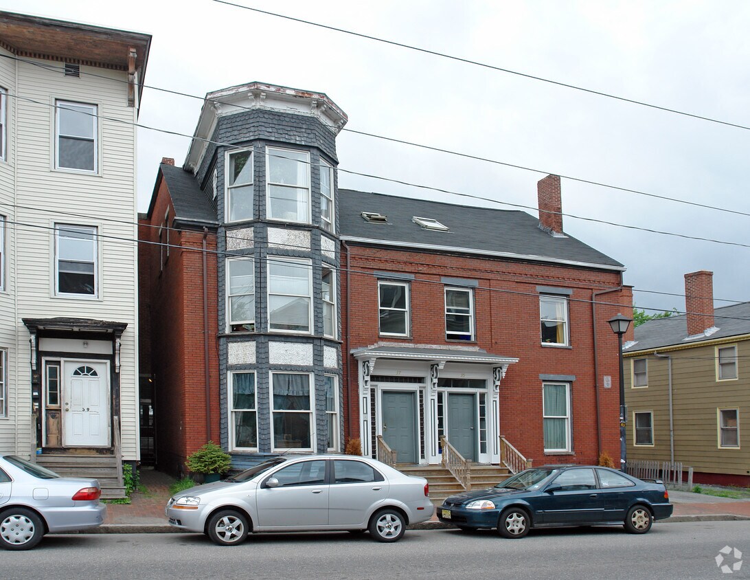 Foto del edificio - 35 Pine St