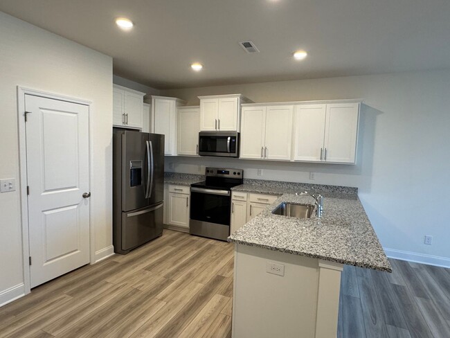 Building Photo - End Unit 3 Bed | 2.5 Bath New Construction...