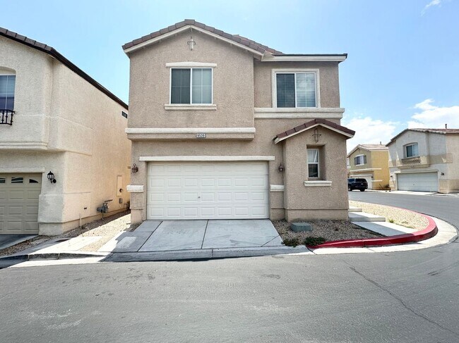 Foto del edificio - Rare 4-bedroom, 2.5-bath, 2-car home
