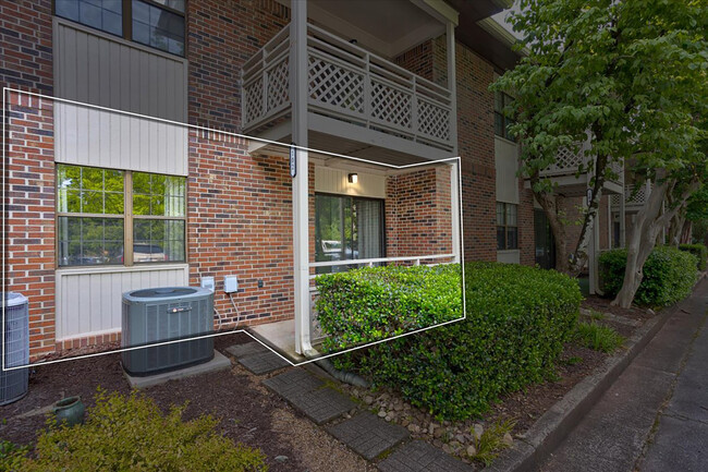 Building Photo - 475 Mount Vernon Hwy NE