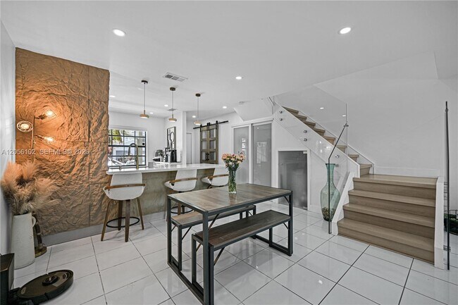 Foto del edificio - 10372 NW 3rd St
