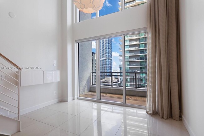 Foto del edificio - 60 SW 13th St