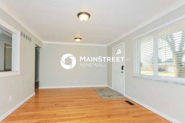 Foto del edificio - 3 Bedroom Pet-Friendly Home in FLORISSANT, MO with Main Street Renewal