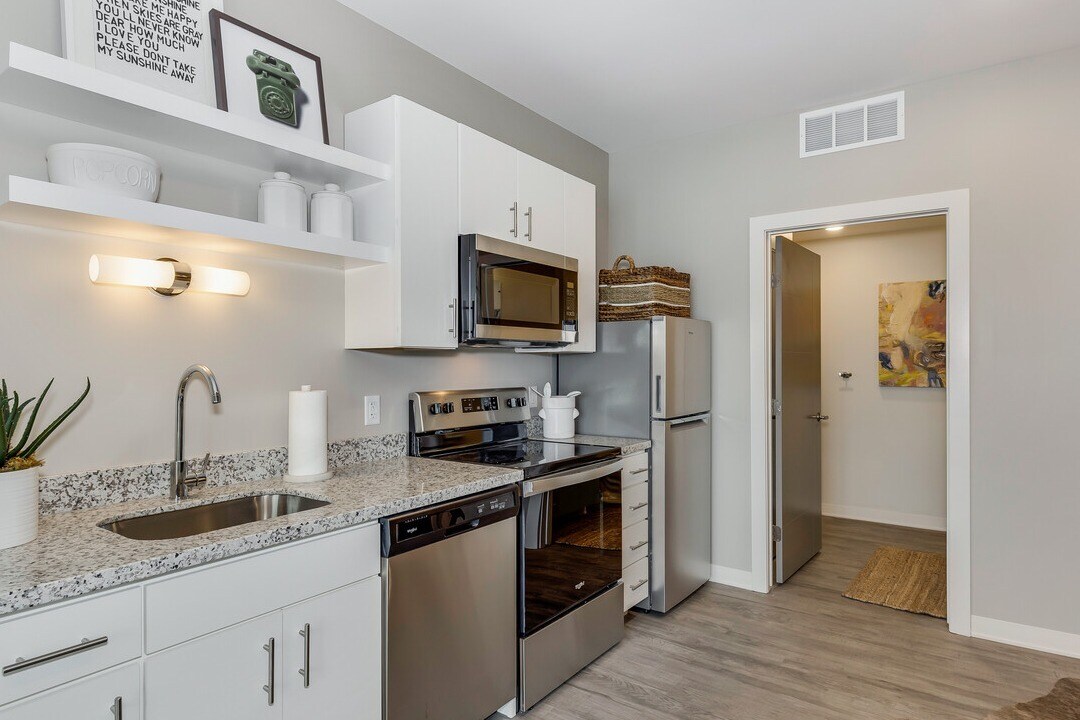 Seventeenth Apartments 1760 N Gentry St Wichita, KS Apartments for