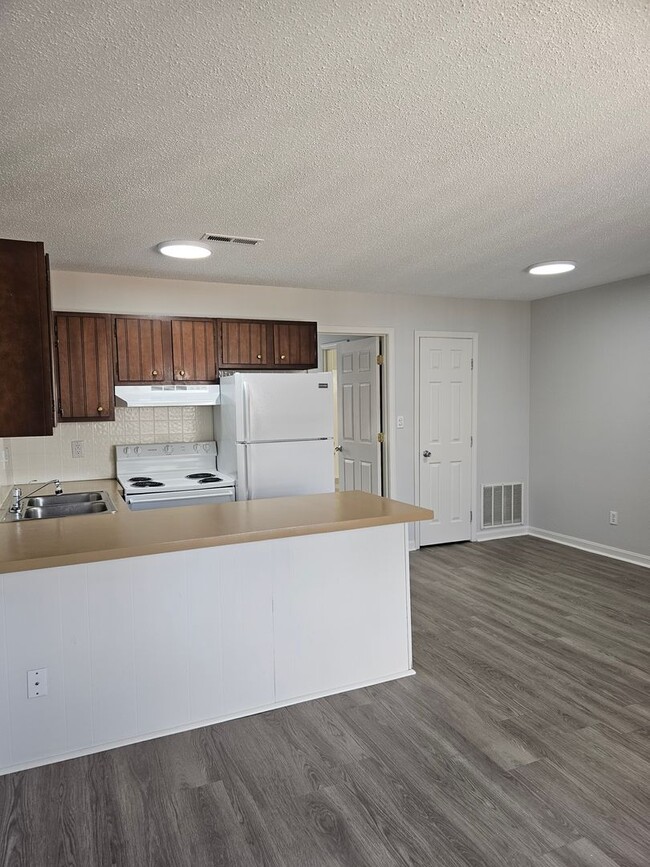 Foto del edificio - Green Valley Apartments