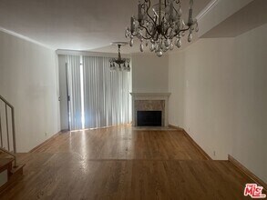 Building Photo - 10921 Morrison St