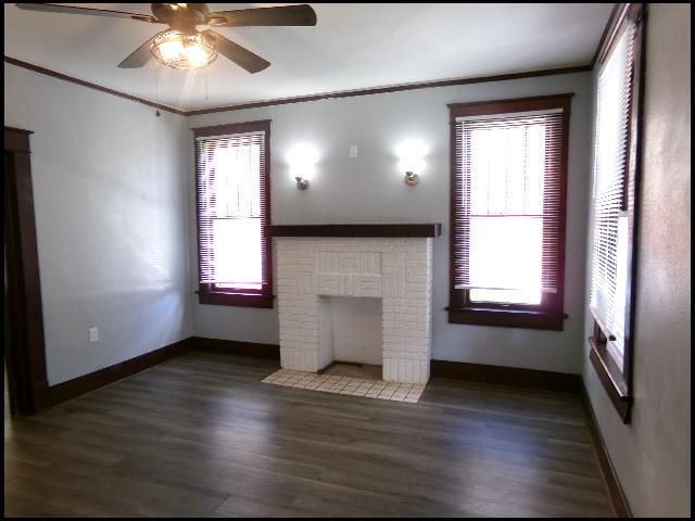 Building Photo - 2100 Valmar St