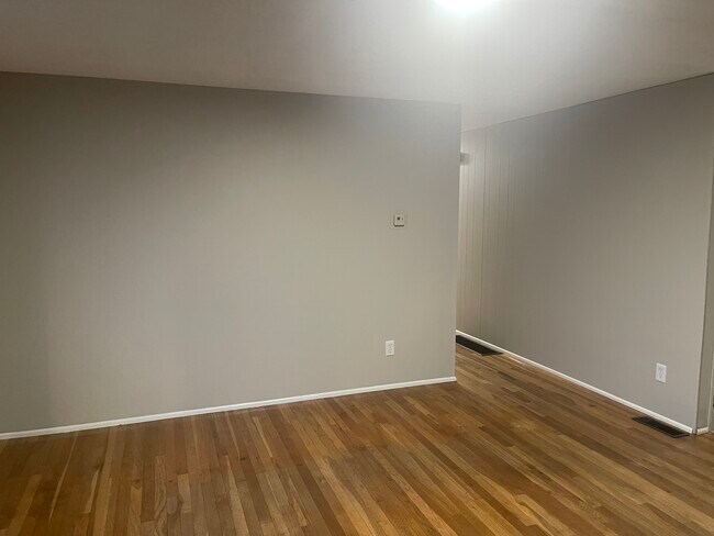 Foto del edificio - 3481 Reaver Ave