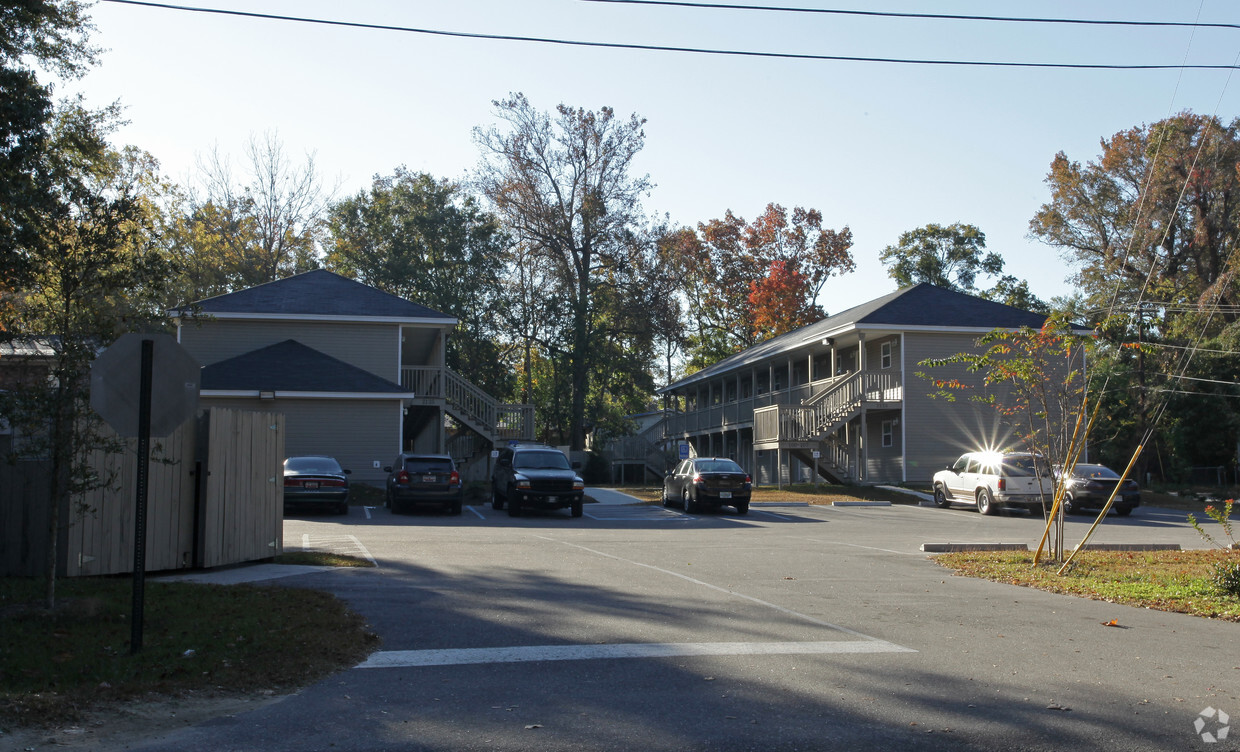 Building Photo - Northside apartments