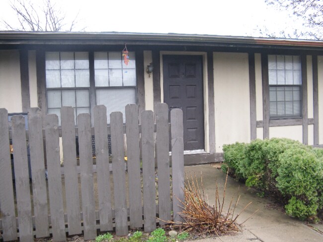 Building Photo - 715 California Ave