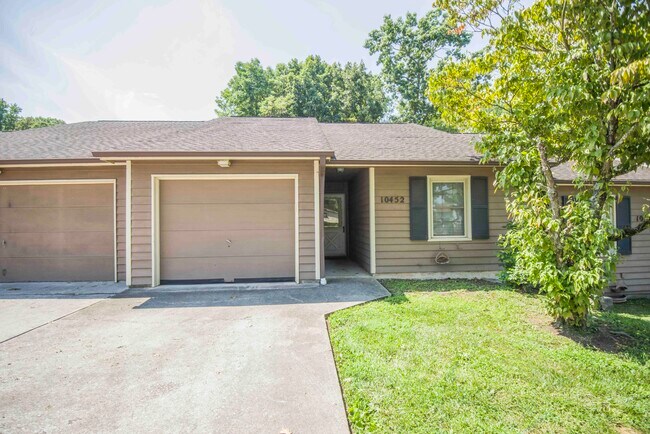 Building Photo - 10452 Laura Lee Ln