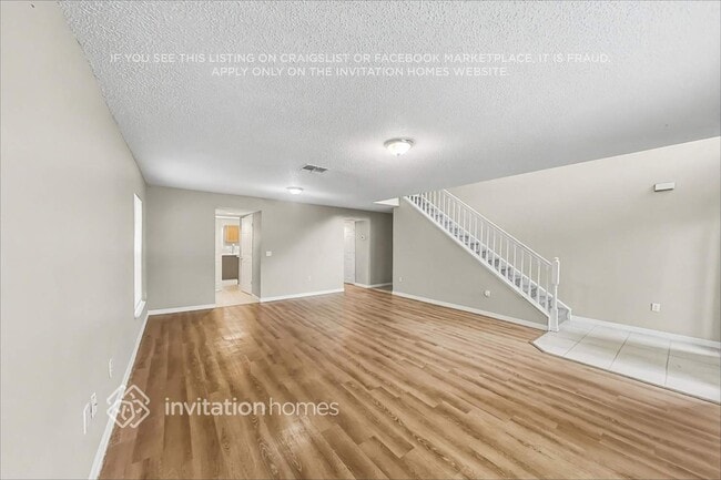 Building Photo - 1225 Howland Blvd