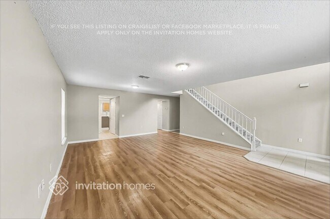 Foto del edificio - 1225 Howland Blvd