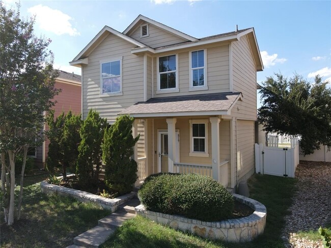 Building Photo - 819 Palo Duro Dr