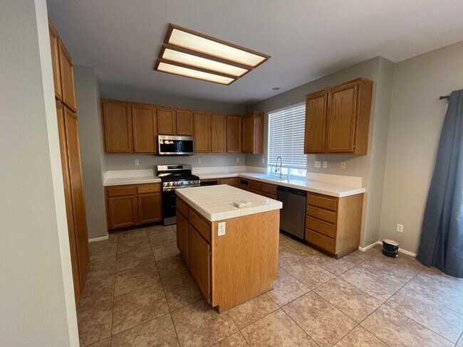 Foto del edificio - 42114 Acacia Way