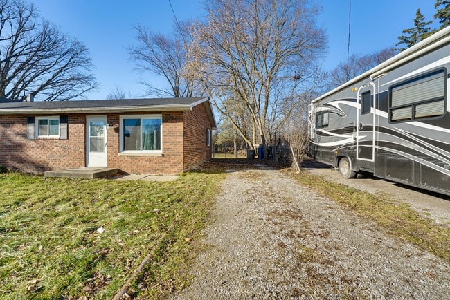 Building Photo - 3580 Platt Rd