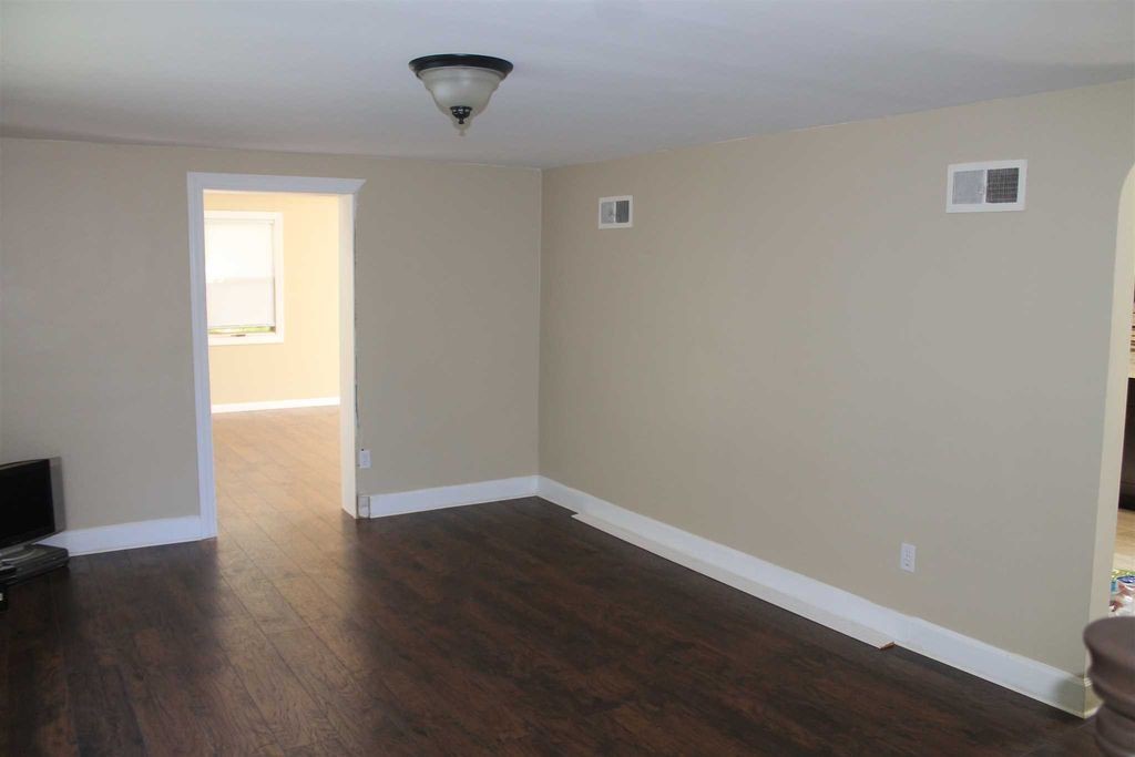 239 Wilbur Blvd Unit 239, Poughkeepsie, NY 12603 Room for Rent in