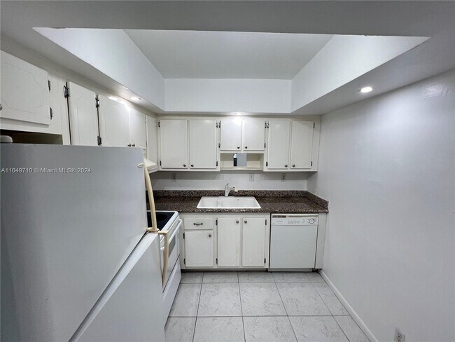 Foto del edificio - 215 NE 16th Ave