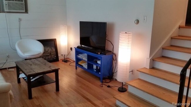 Foto del edificio - 520 N West St