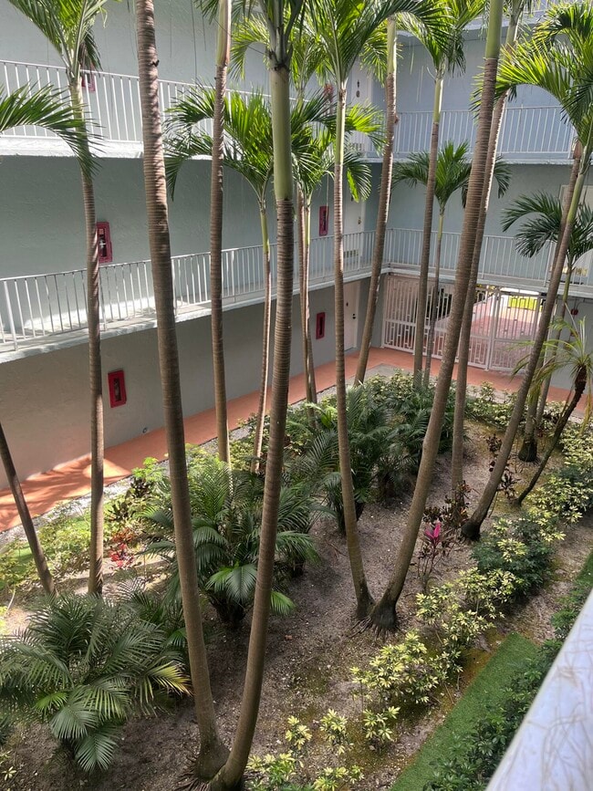 Foto del edificio - 505 S Pine Island Rd