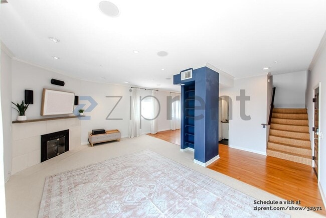 Building Photo - 6645 W 86th Pl
