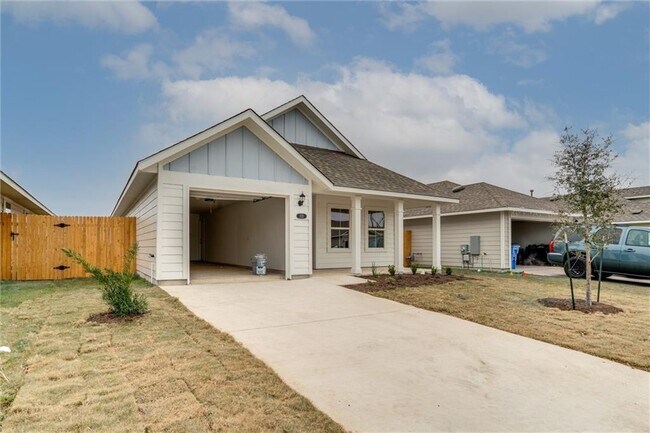 Building Photo - 212 Trailside Ln