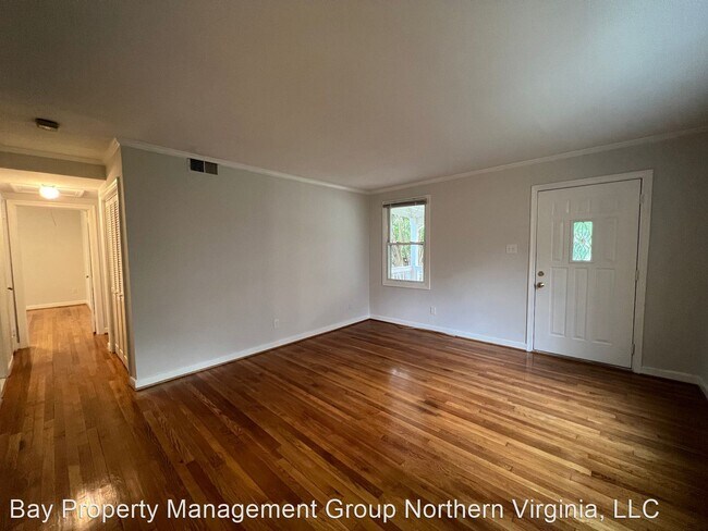 Building Photo - 4 br, 2 bath House - 2211 Westmoreland St