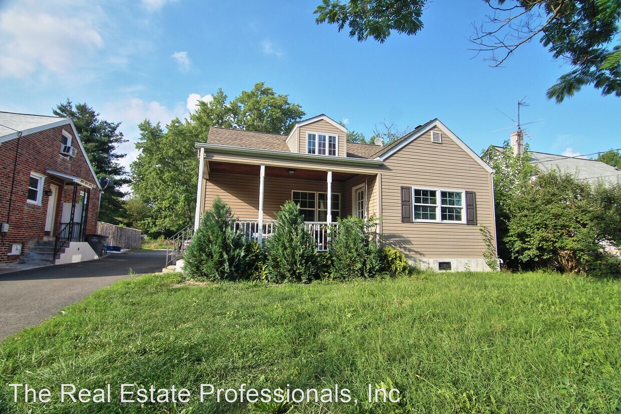 Primary Photo - 3 br, 1 bath House - 751 Lincoln Road