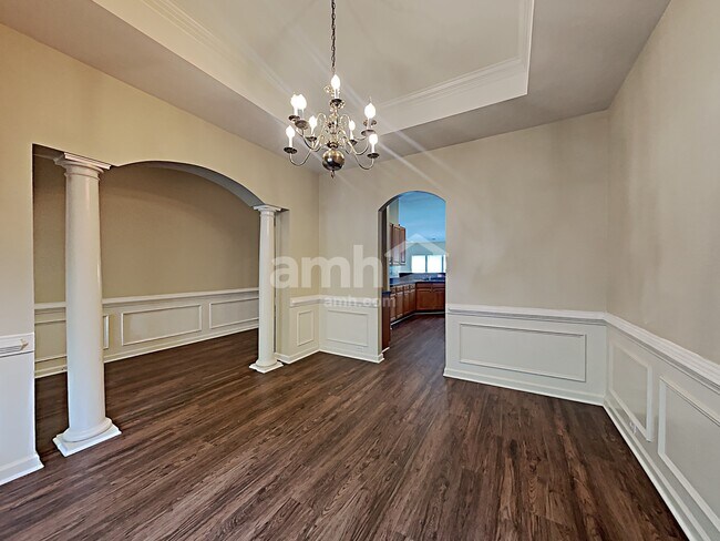 Foto del edificio - 7604 Cole Ln
