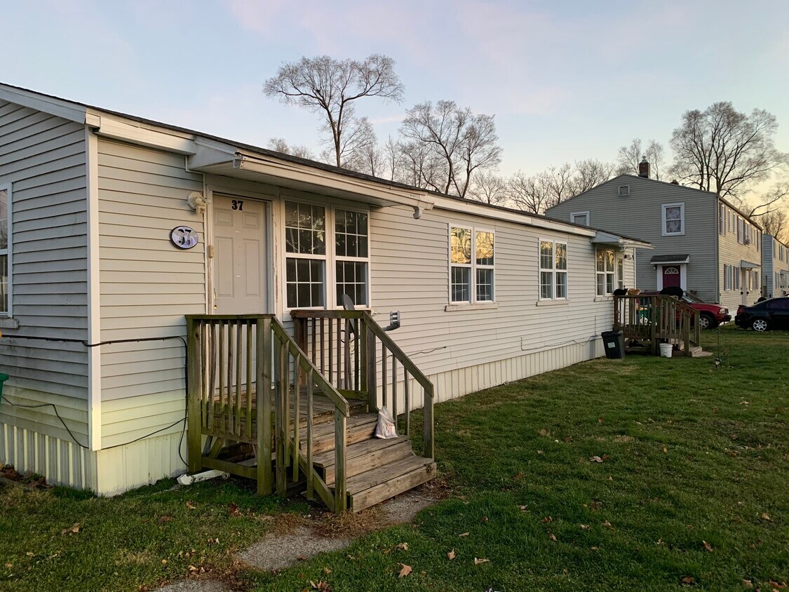 Primary Photo - 39-39 S 24th St