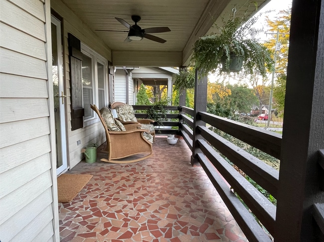 Building Photo - 1212-C McChesney Ave